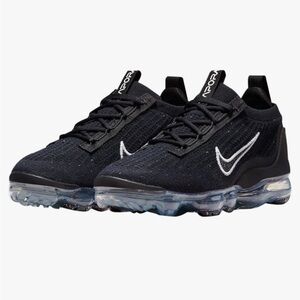 Nike Air VaporMax Flyknit Size 8.5